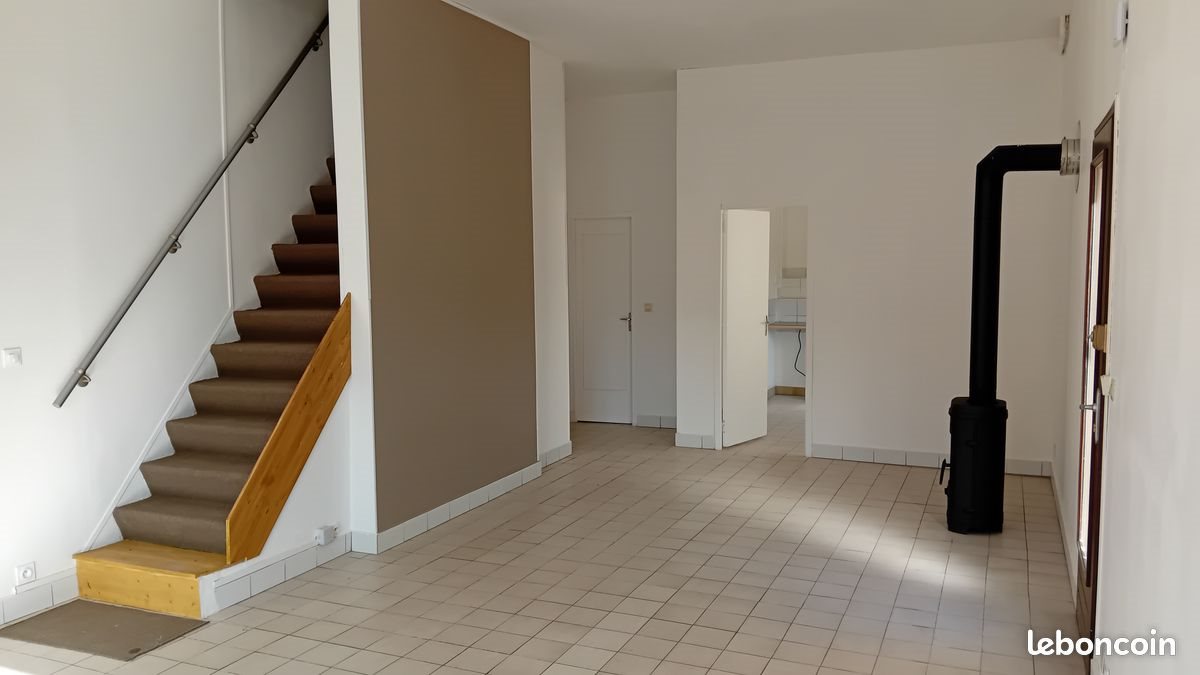 Maison à louer, 88m², Longué-Jumelles