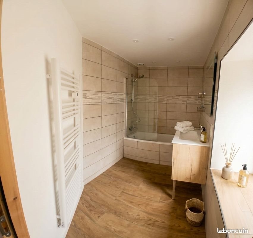 Appartement à louer, 65m², Saxel