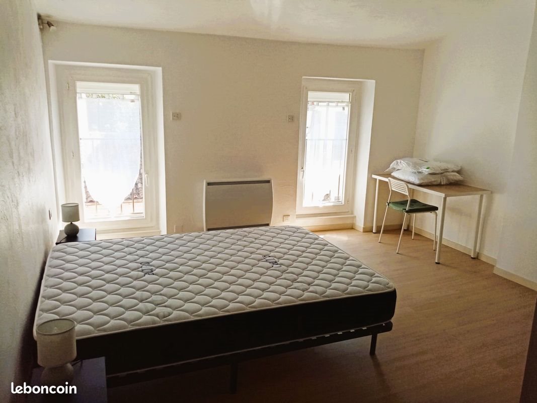Appartement à louer, 80m², Le Puy-Sainte-Réparade