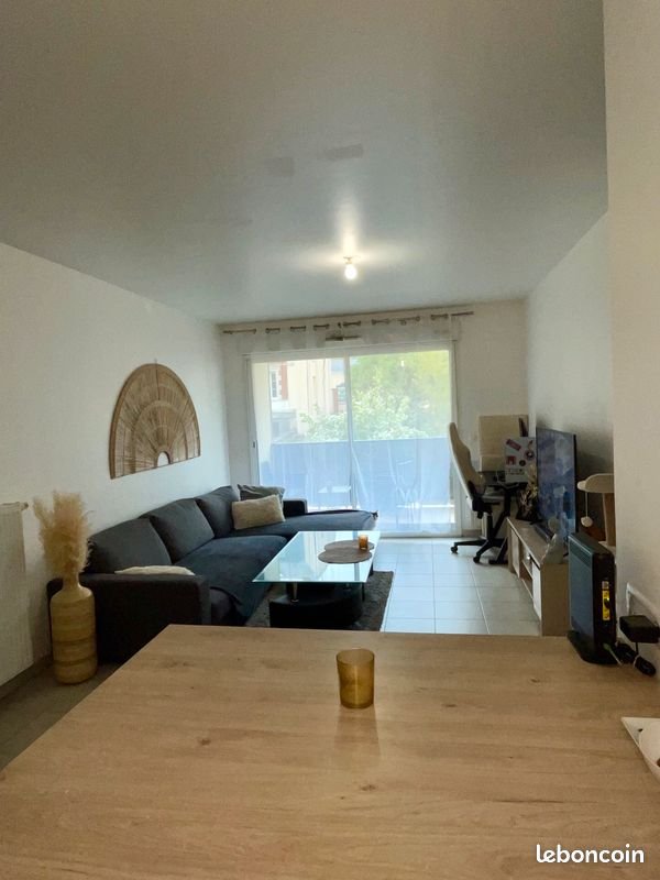 Appartement à louer, 45m², Épernon