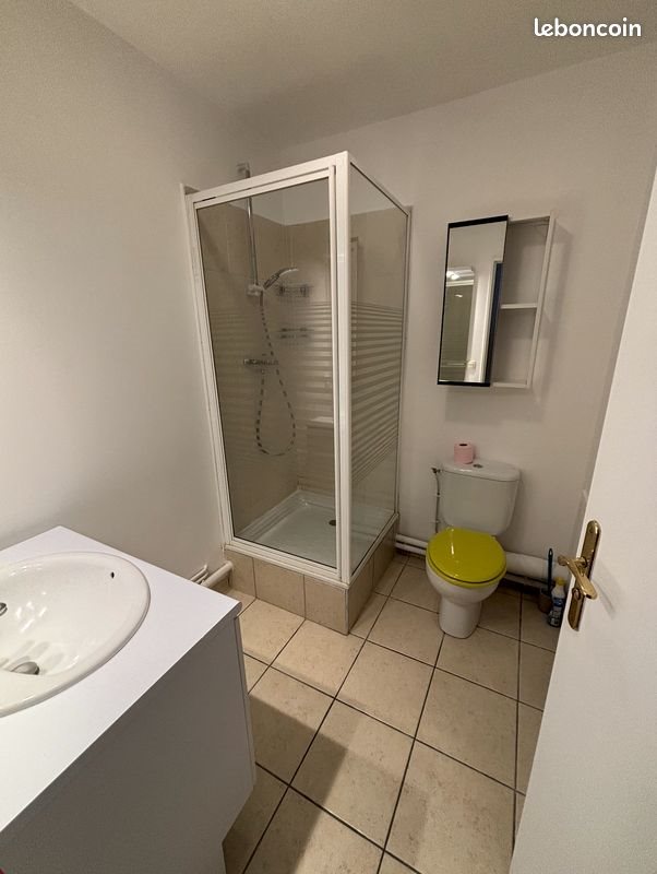 Appartement à louer, 26m², Courbevoie