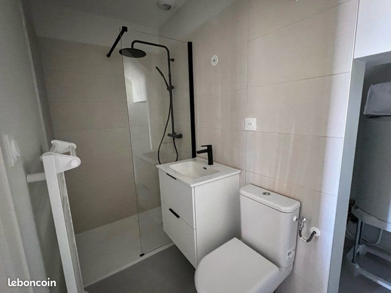 Appartement à louer, 35m², Aubenas