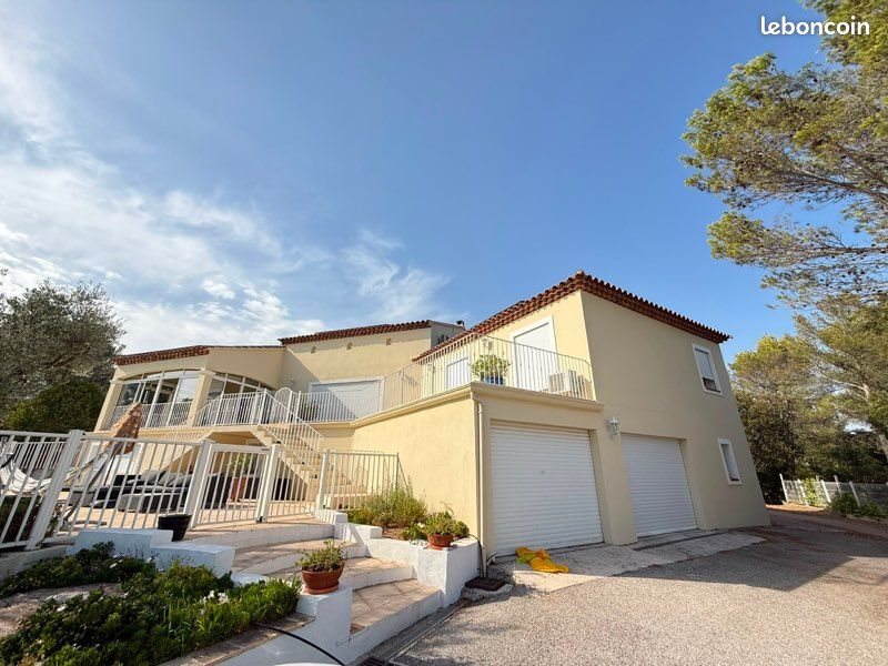 Maison à vendre, 205m², Cuers