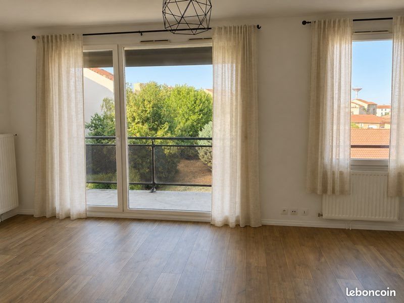 Appartement à louer, 28m², Beaumont