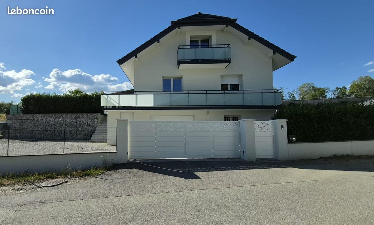 Maison à vendre, 137m², Chapeiry