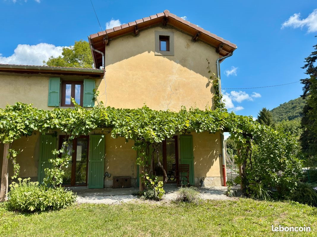 Maison à louer, 107m², Charavines