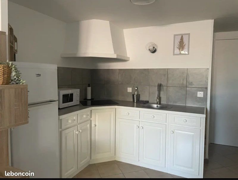 Appartement à louer, 25m², Roquebrune-sur-Argens