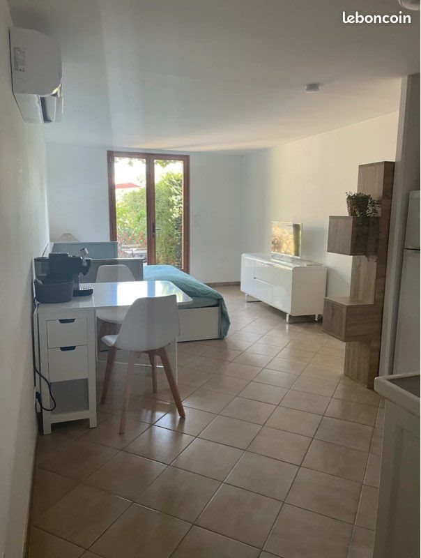 Appartement à louer, 25m², Roquebrune-sur-Argens