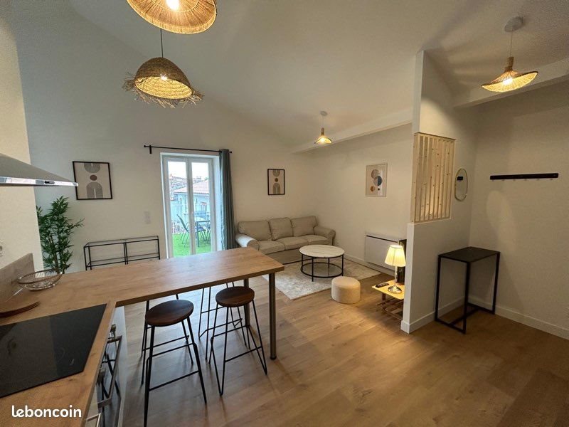 Appartement à louer, 43m², Mur-sur-Allier