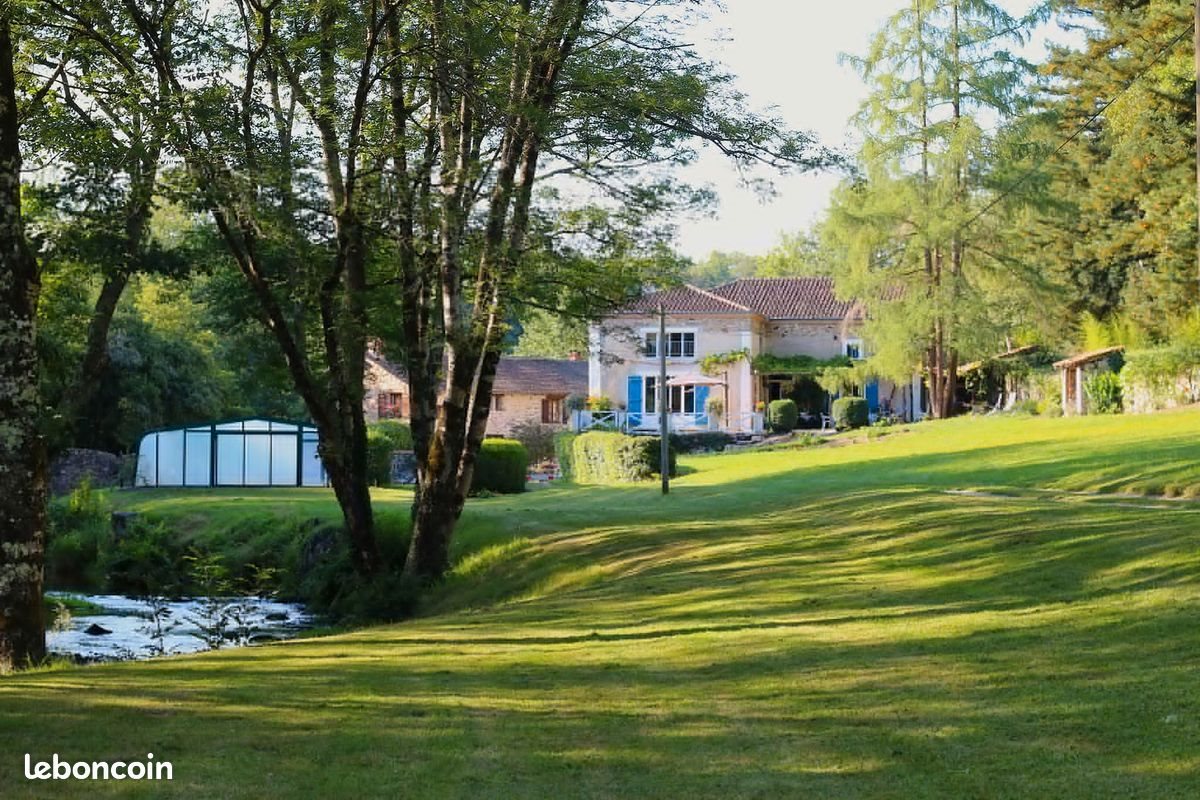 Maison à vendre, 330m², Savignac-de-Nontron