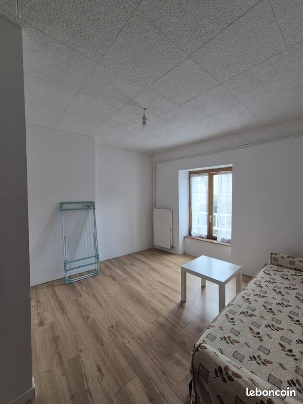 Appartement à louer, 53m², Chabreloche