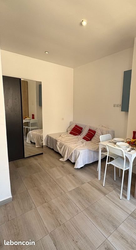 Appartement à louer, 16m², Voisins-le-Bretonneux