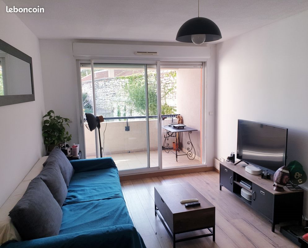 Appartement à louer, 40m², Nîmes