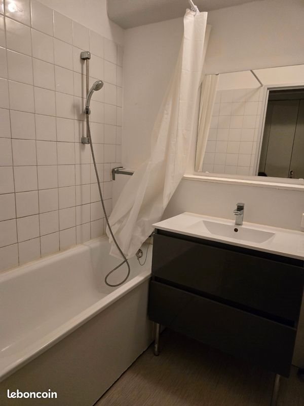 Appartement à louer, 25m², Alès