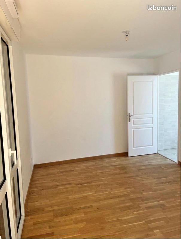Appartement à louer, 68m², Viroflay