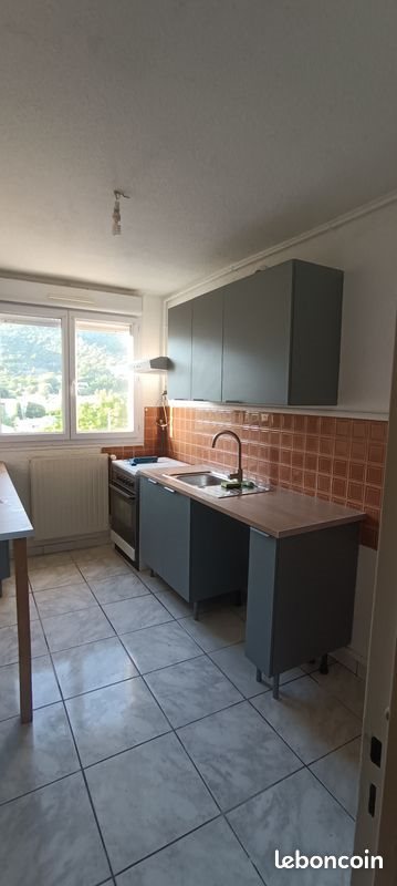 Appartement à louer, 60m², Malijai