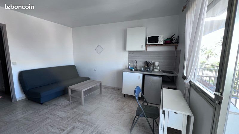 Appartement à louer, 21m², Antibes