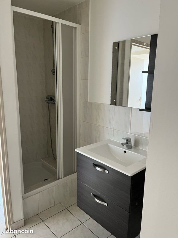 Appartement à louer, 45m², Ploumagoar