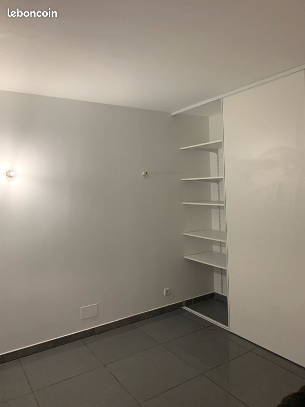 Appartement à louer, 60m², Vias