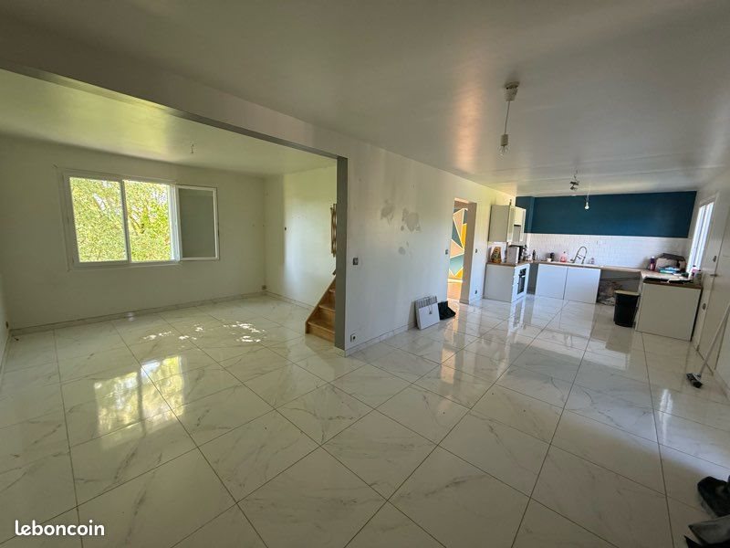 Maison à vendre, 110m², Laroche-Saint-Cydroine