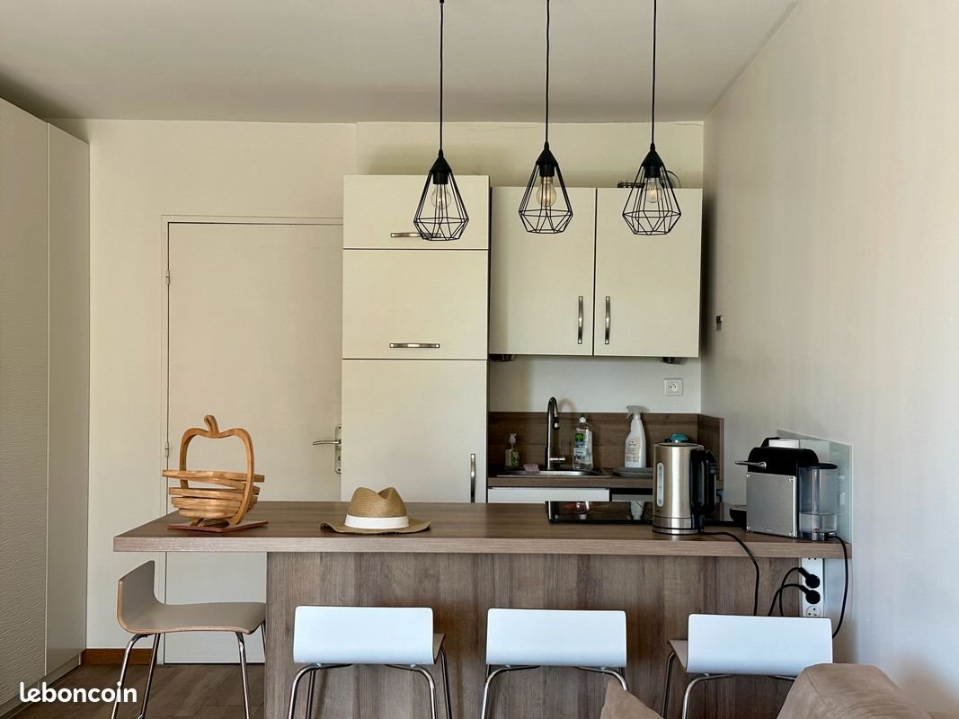 Appartement à louer, 26m², Sanary-sur-Mer