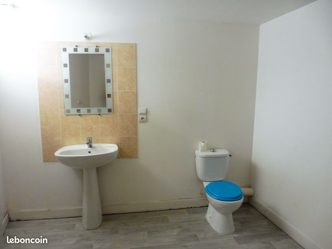 Appartement à louer, 86m², Civray