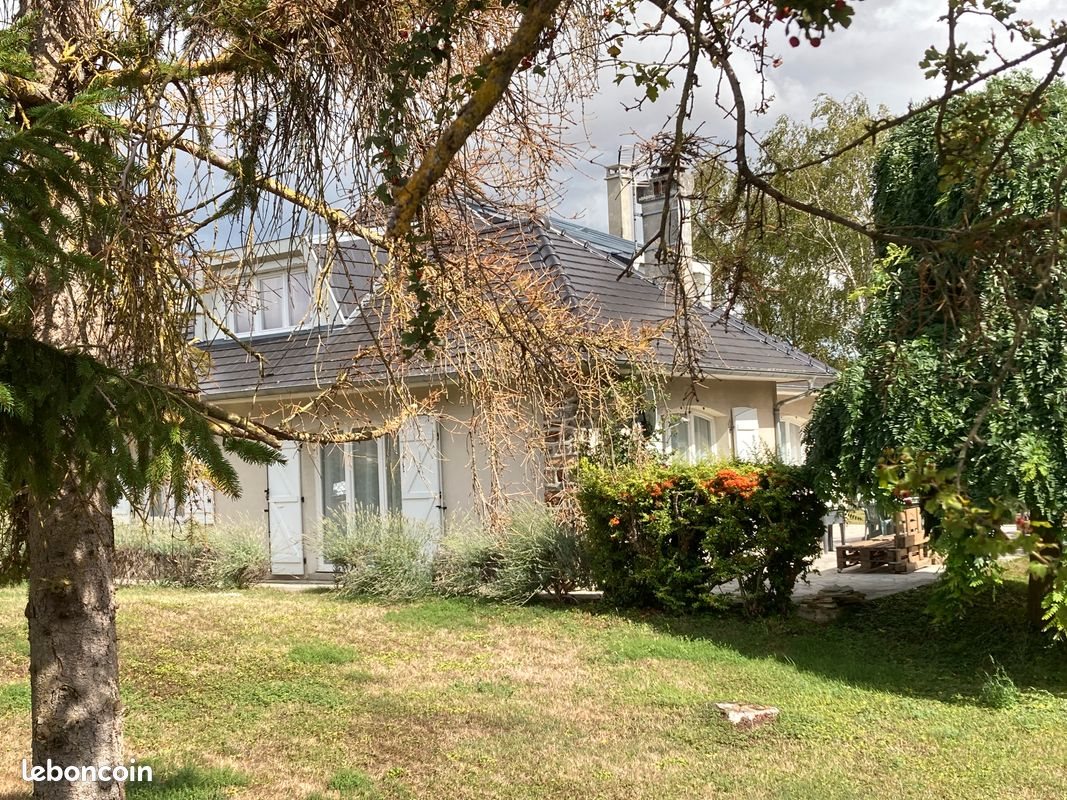 Maison à louer, 150m², Prunay