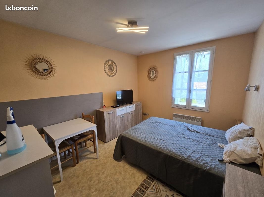 Appartement à louer, 18m², Rochefort