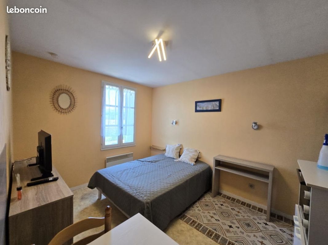 Appartement à louer, 18m², Rochefort