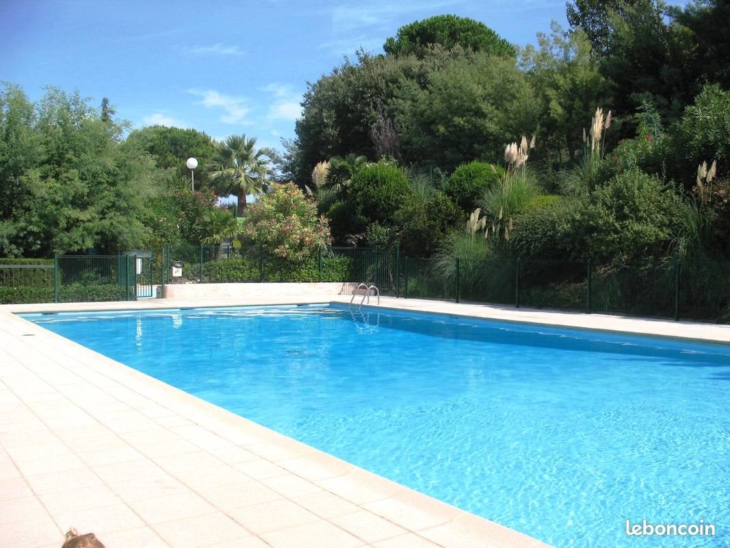 Appartement à louer, 32m², Vallauris