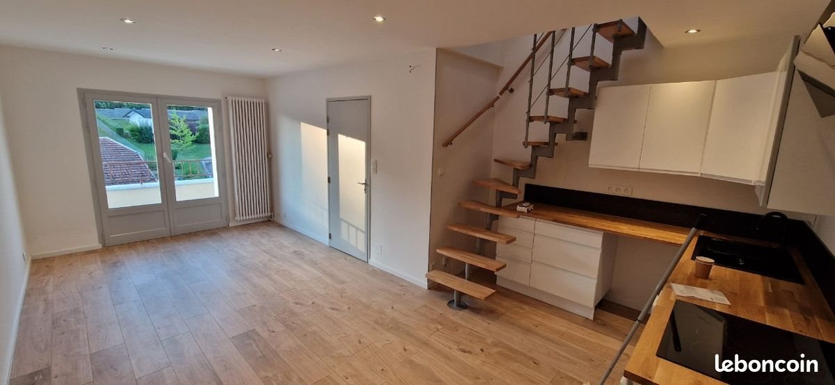 Appartement à louer, 75m², Avanne-Aveney