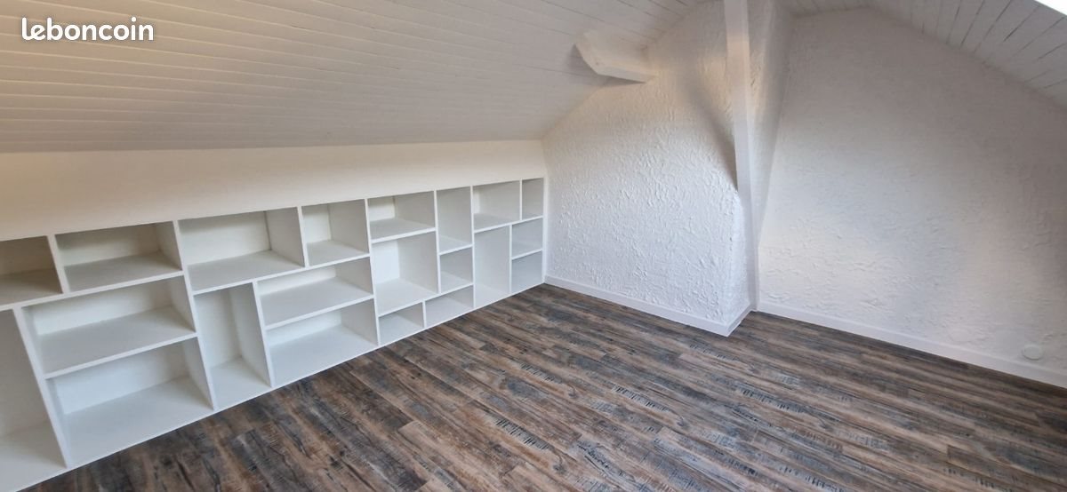 Appartement à louer, 75m², Avanne-Aveney