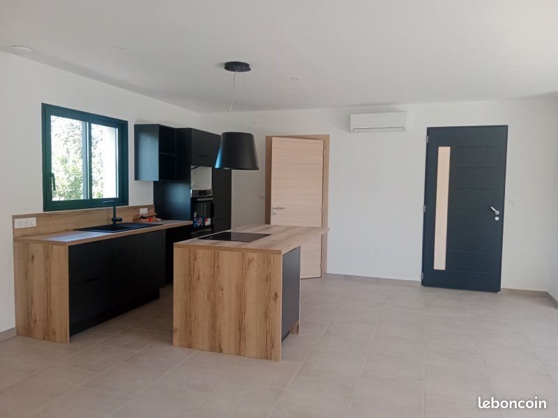 Maison à louer, 95m², Grillon