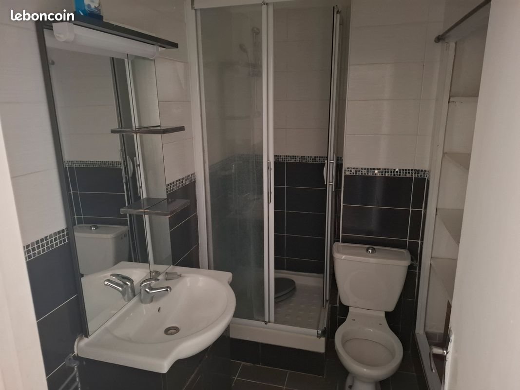 Appartement à louer, 23m², Nîmes
