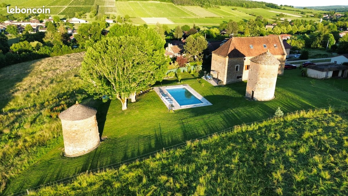 Maison à vendre, 292m², Azé