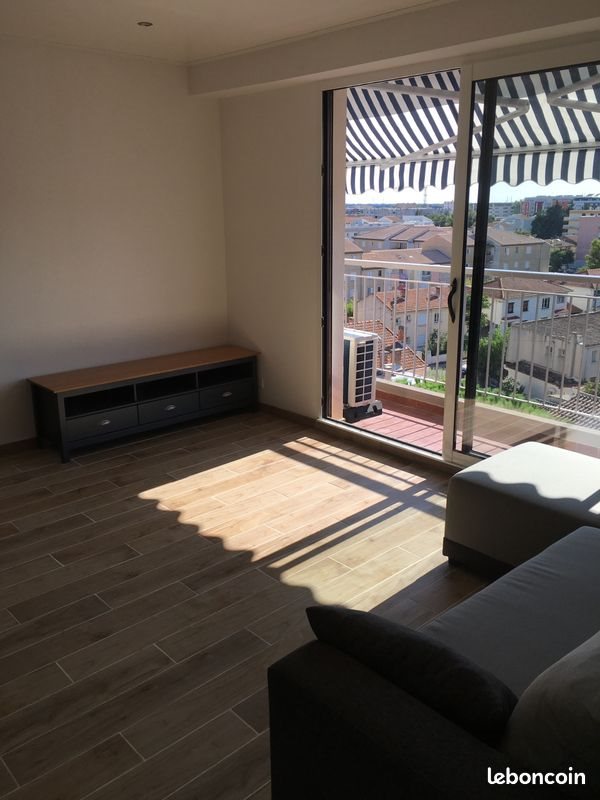 Appartement à louer, 35m², Nîmes