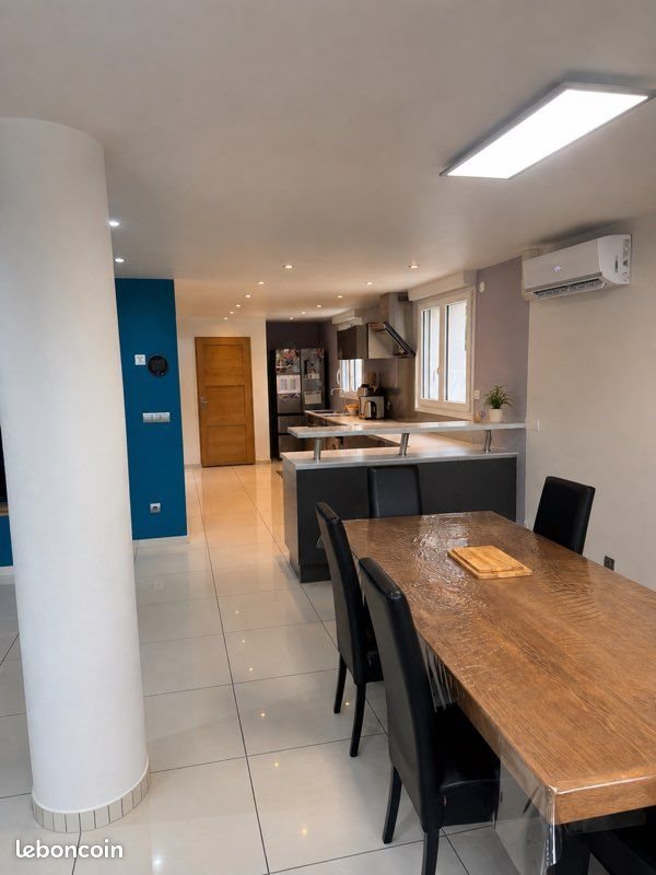 Maison à vendre, 151m², Saint-Lyé