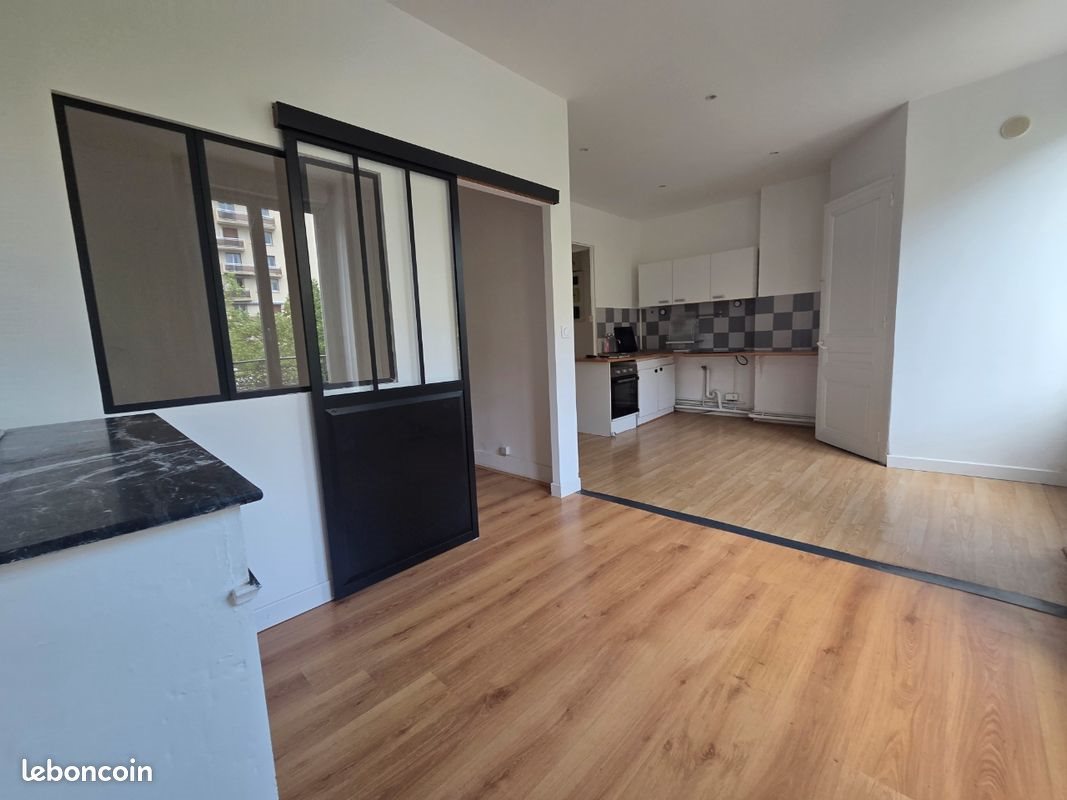 Appartement à louer, 33m², Saint-Etienne