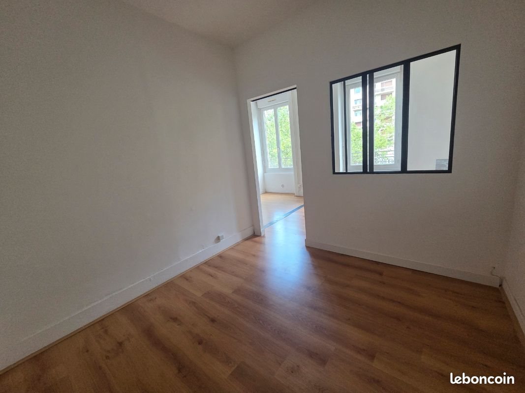 Appartement à louer, 33m², Saint-Etienne