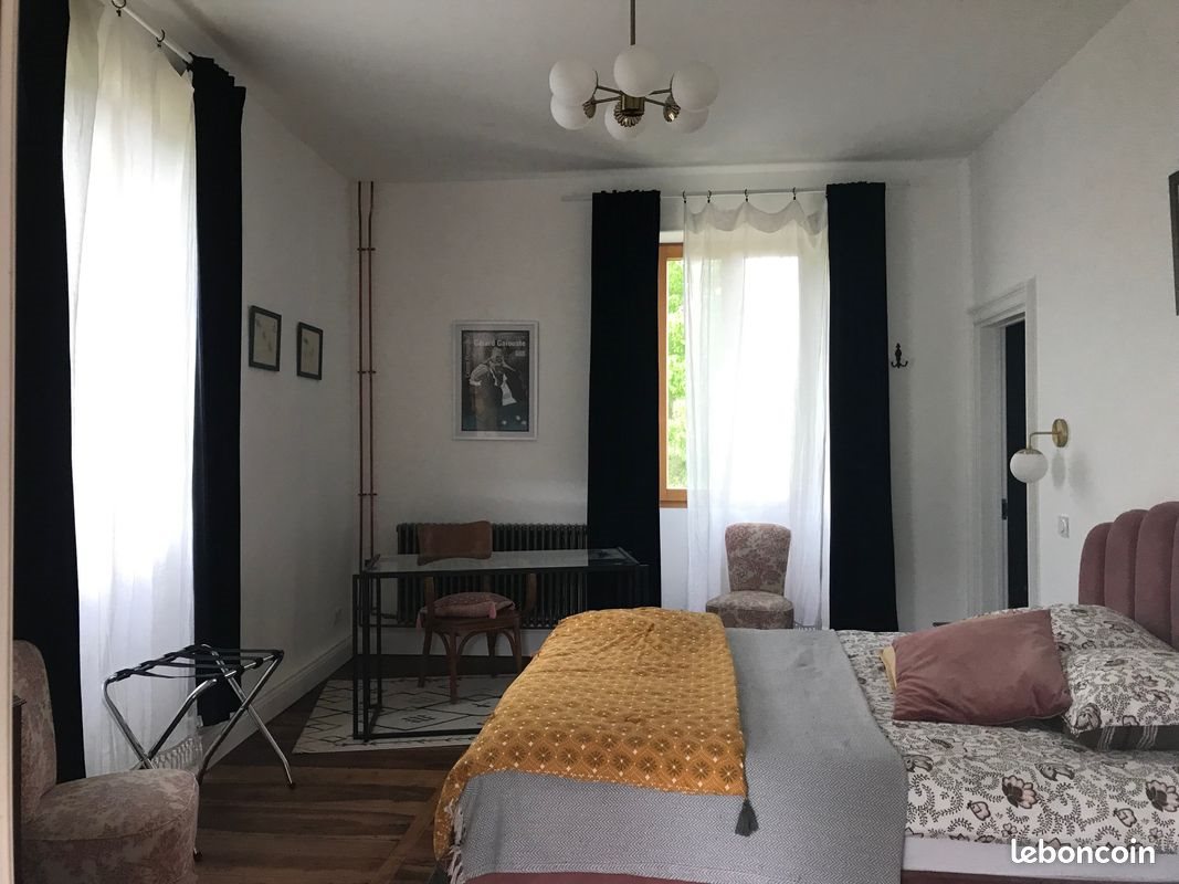 Appartement à louer, 90m², Figeac
