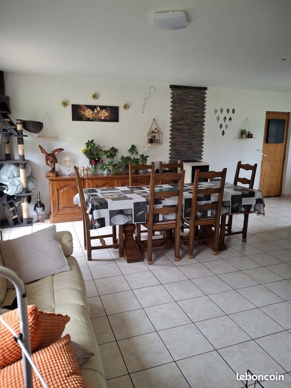 Maison à louer, 95m², Preures