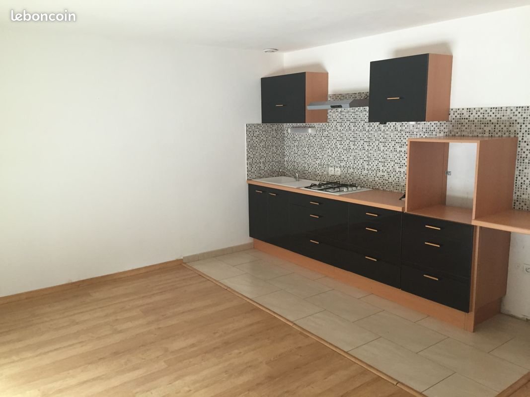 Appartement à louer, 58m², Yffiniac