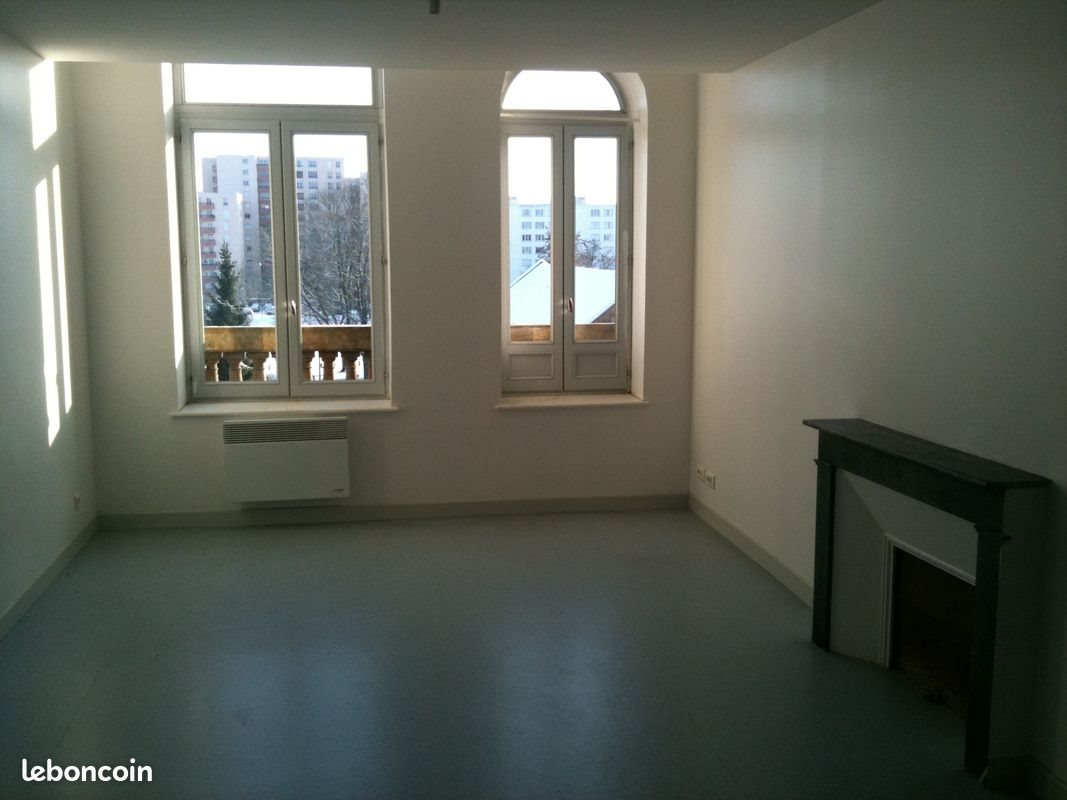 Appartement à louer, 49m², Sedan