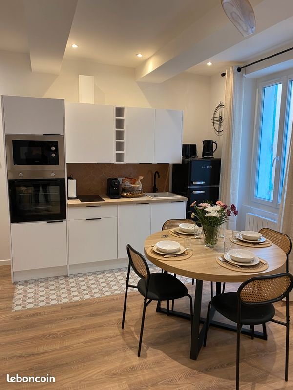 Appartement à louer, 30m², Hyères