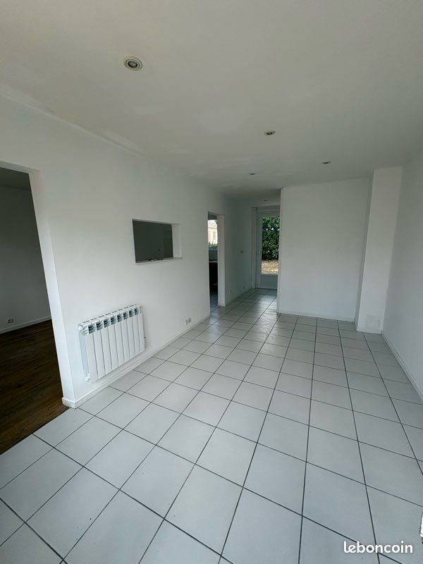 Maison à louer, 85m², Ruffec