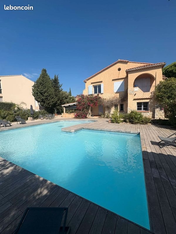 Maison à louer, 150m², Bandol