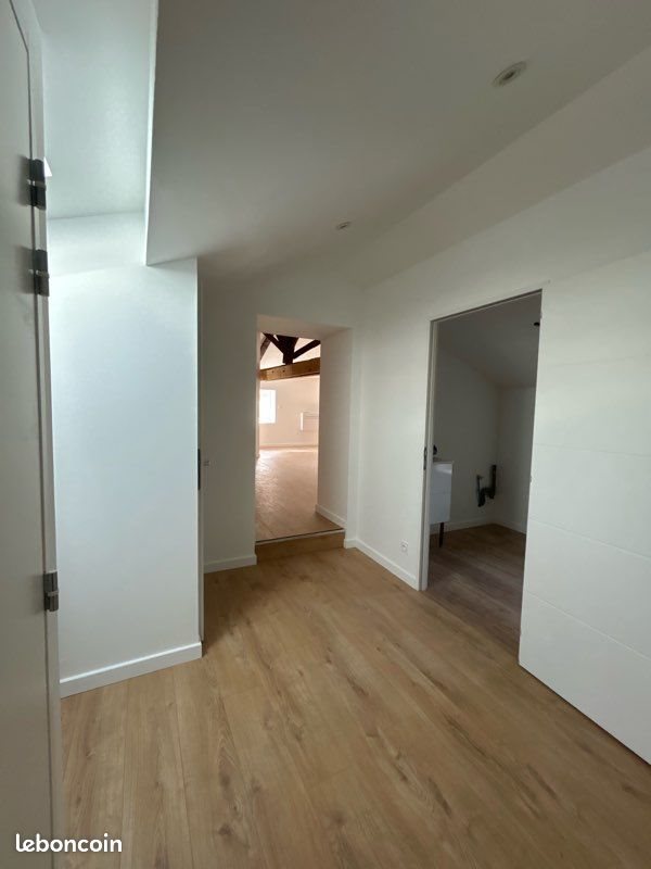 Appartement à louer, 80m², Eyzin-Pinet