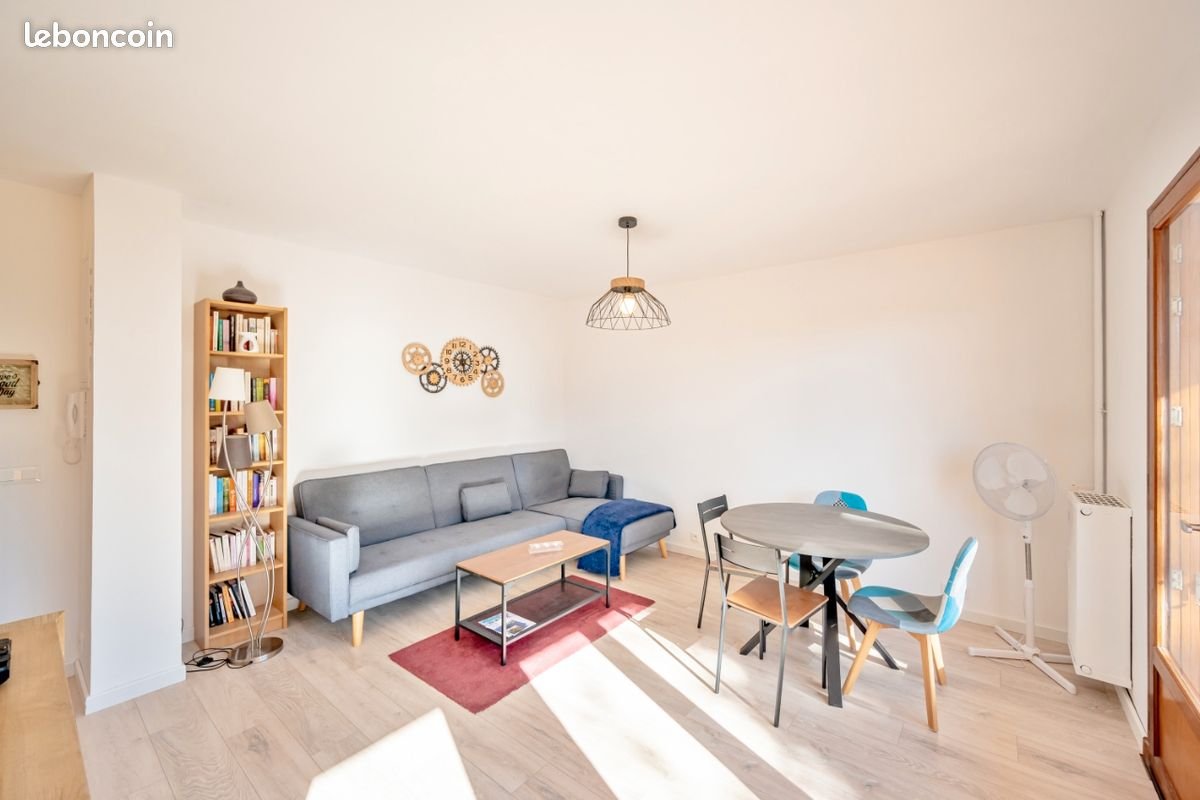 Appartement à louer, 40m², Hyères