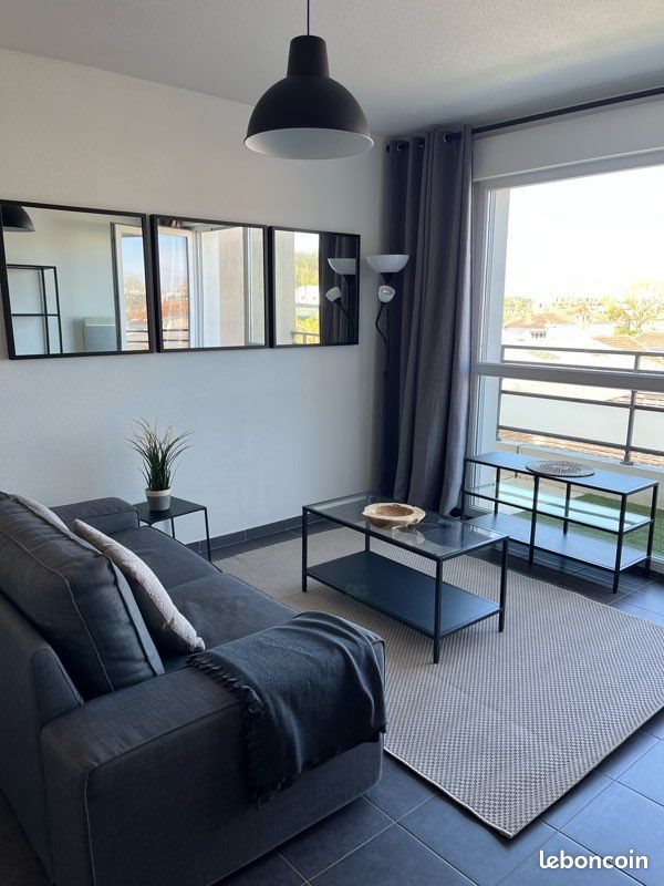 Appartement à louer, 45m², Cenon