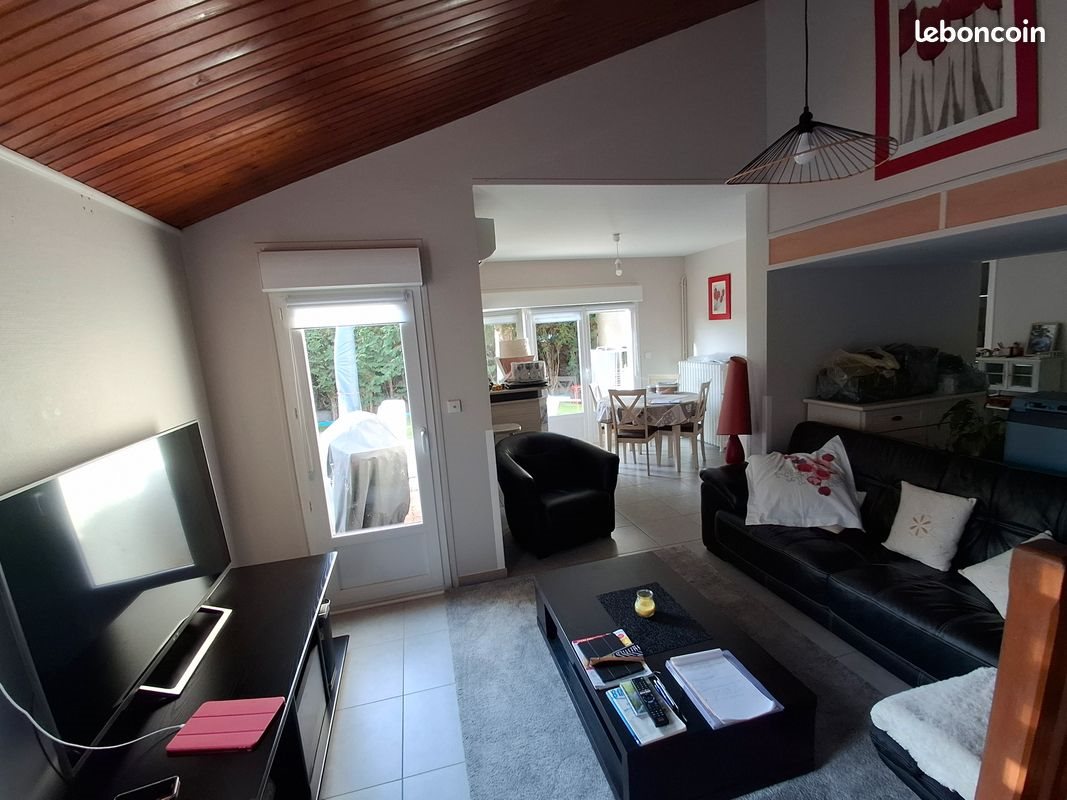 Maison à louer, 81m², Avermes